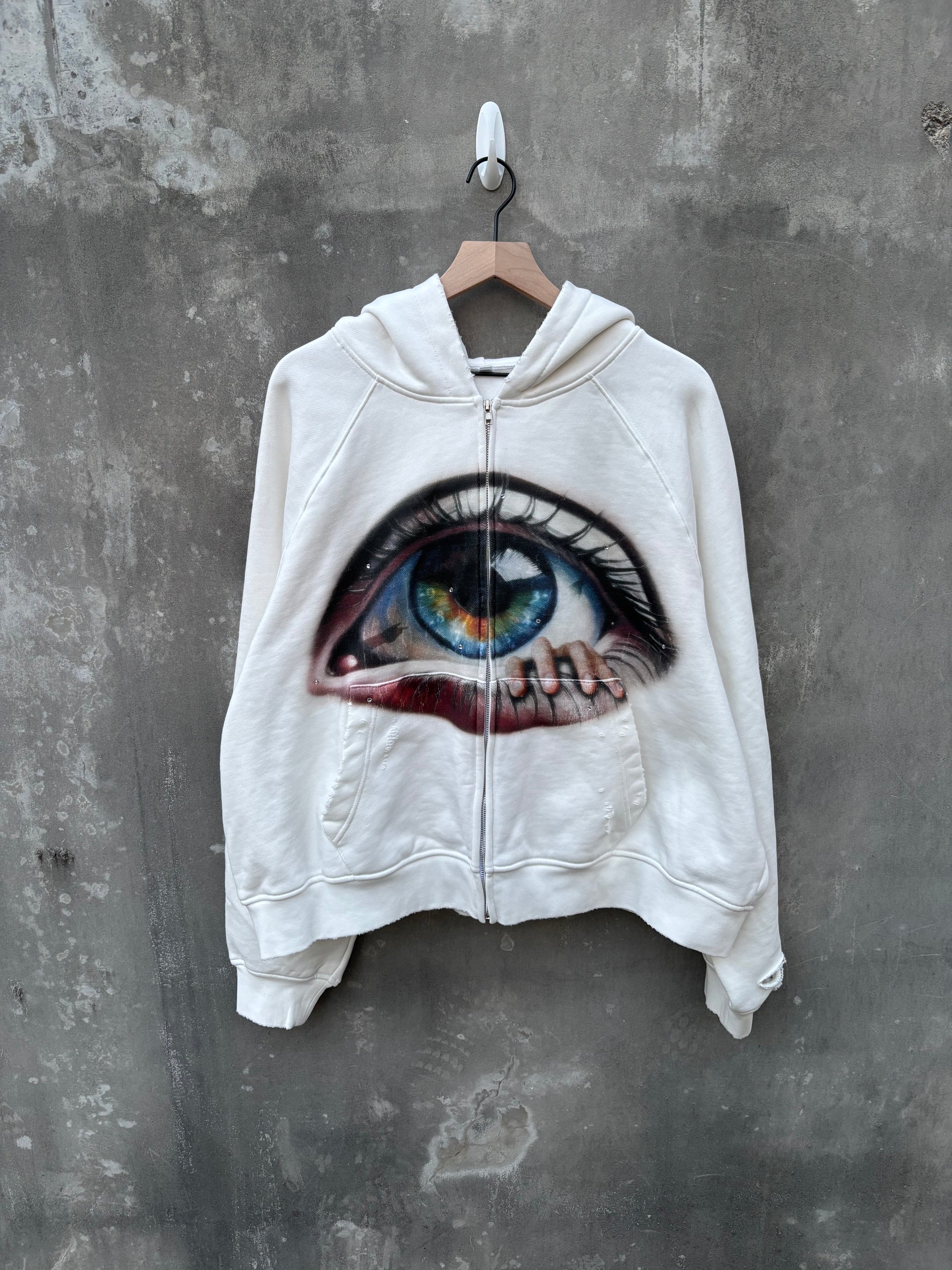 ICY WHITE GAZE HOODIE